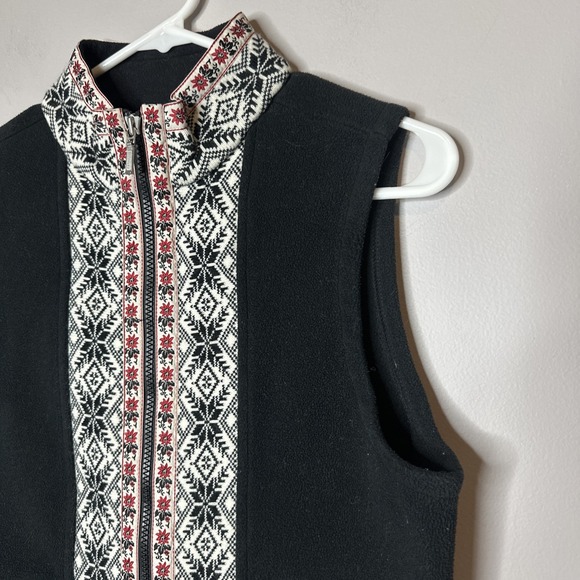 LL Bean Vest Nordic Fleece Snowflake Fair Isle Classic Black Knit Warm Outdoors - Picture 3 of 8
